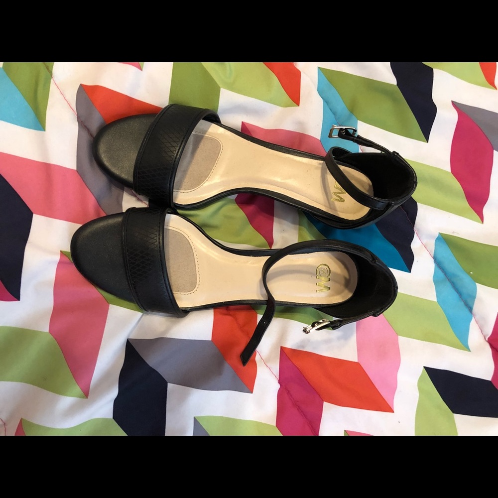 Black wedge sandals